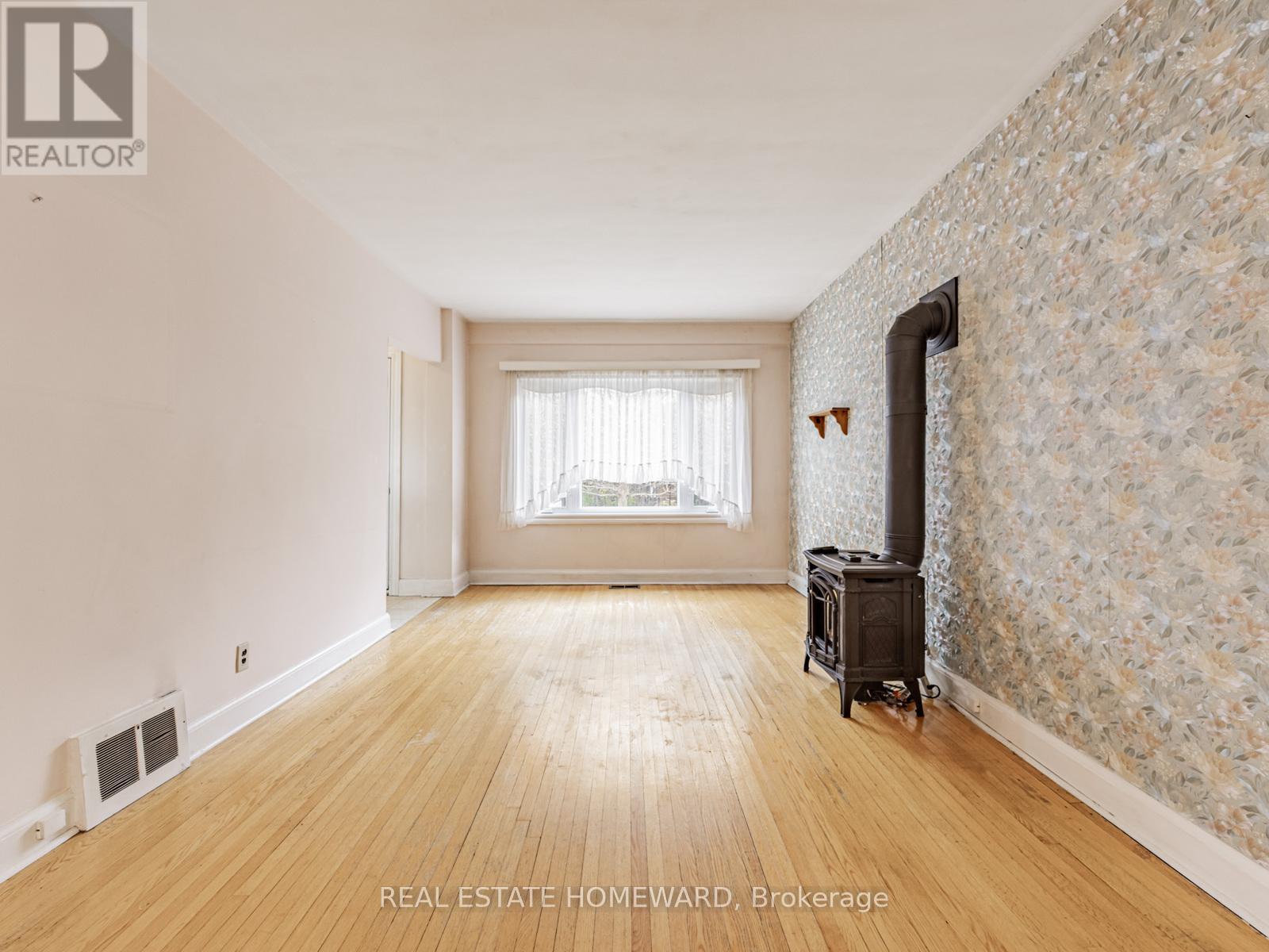 18 Herron Avenue, Toronto, Ontario  M1L 3V7 - Photo 10 - E12570742