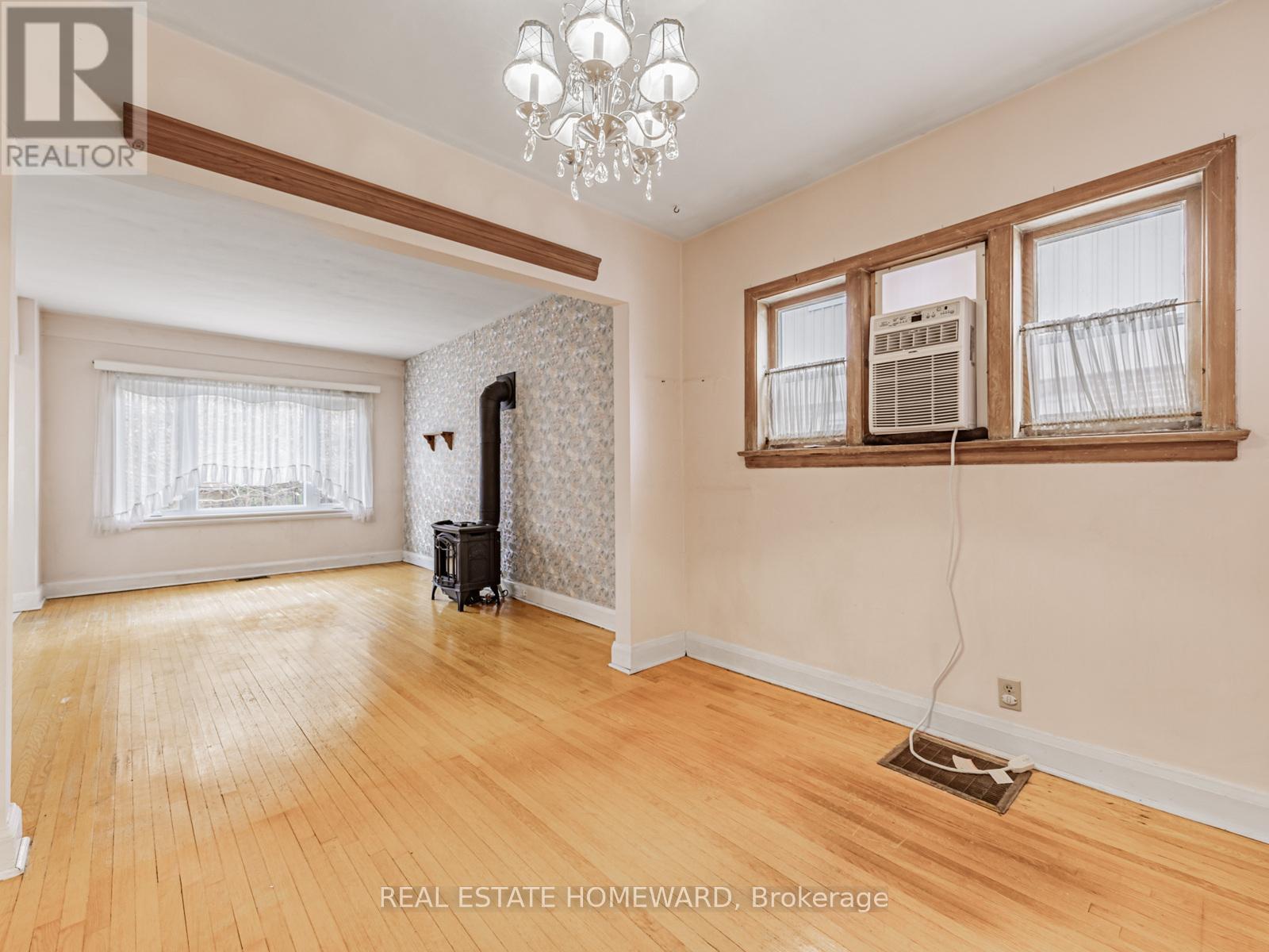 18 Herron Avenue, Toronto, Ontario  M1L 3V7 - Photo 12 - E12570742