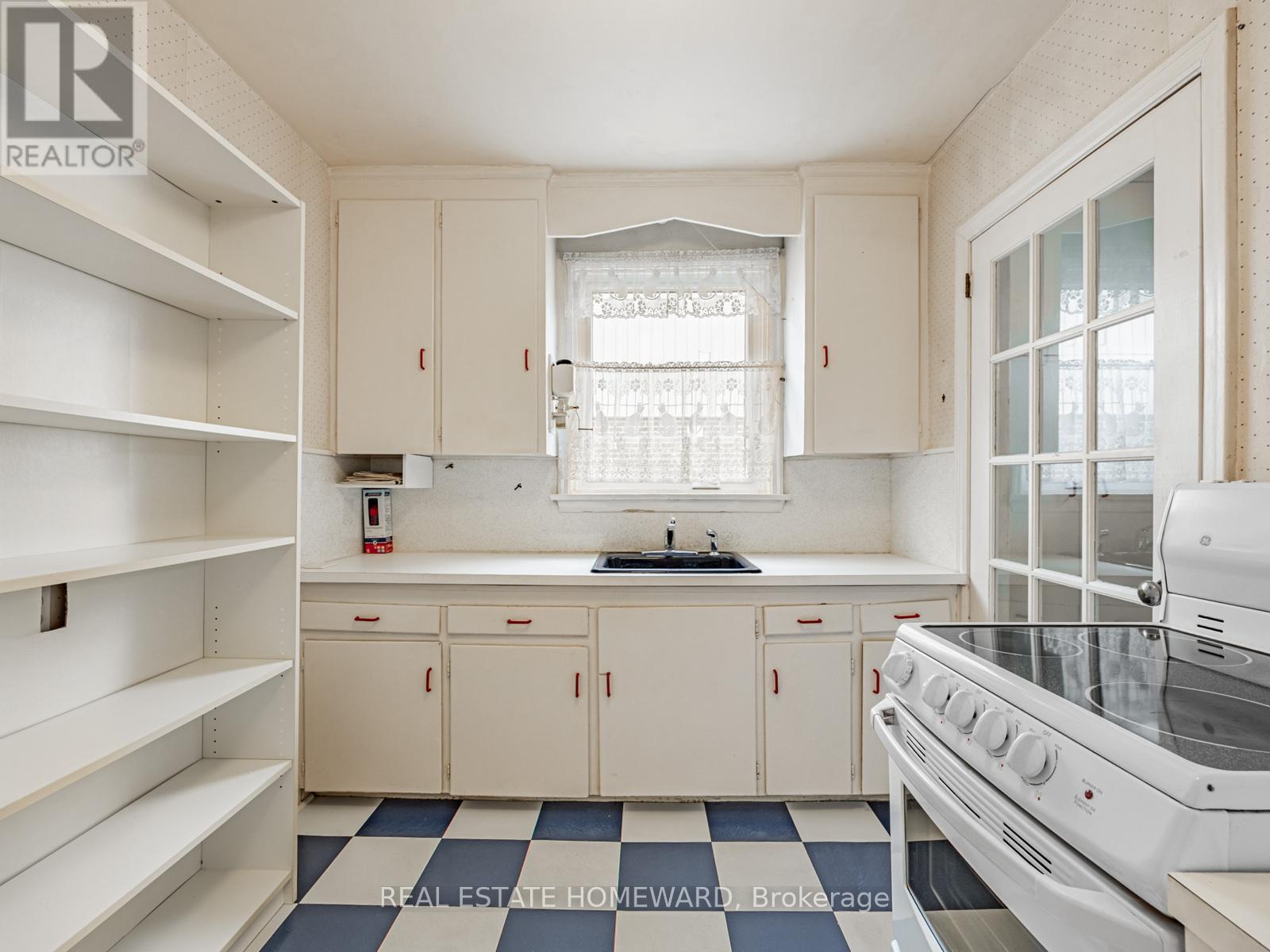 18 Herron Avenue, Toronto, Ontario  M1L 3V7 - Photo 15 - E12570742