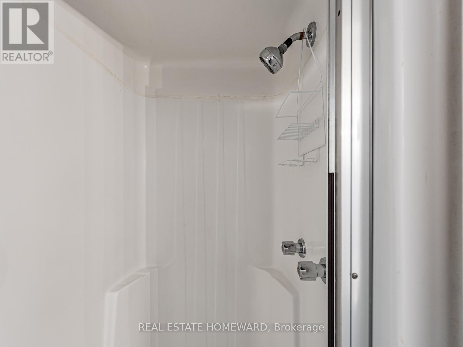 18 Herron Avenue, Toronto, Ontario  M1L 3V7 - Photo 32 - E12570742