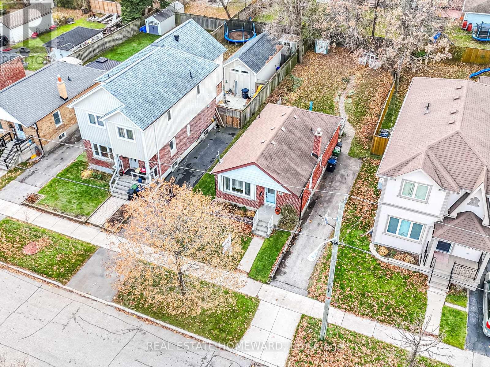 18 Herron Avenue, Toronto, Ontario  M1L 3V7 - Photo 39 - E12570742