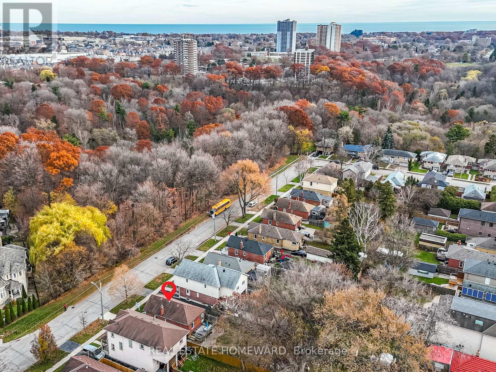 18 Herron Avenue, Toronto, Ontario  M1L 3V7 - Photo 4 - E12570742