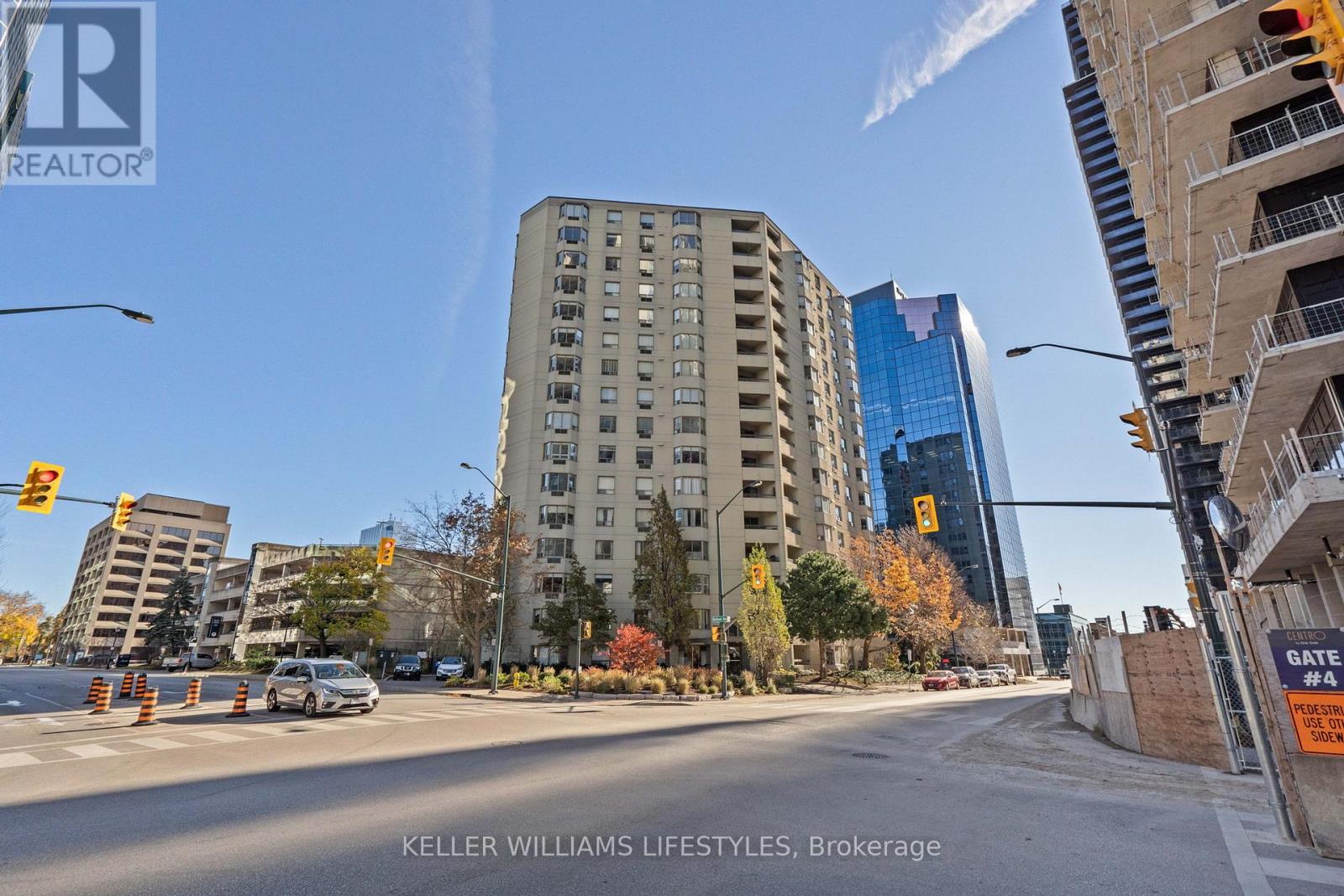 1302 - 500 Talbot Street, London East, Ontario  N6A 2S3 - Photo 2 - X12336693