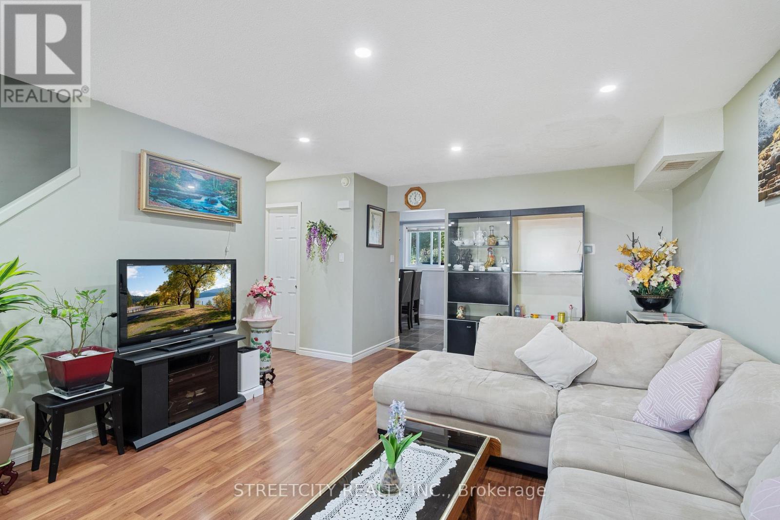 19 - 45 Gatewood Place, London East, Ontario  N5Y 5A4 - Photo 7 - X12449636