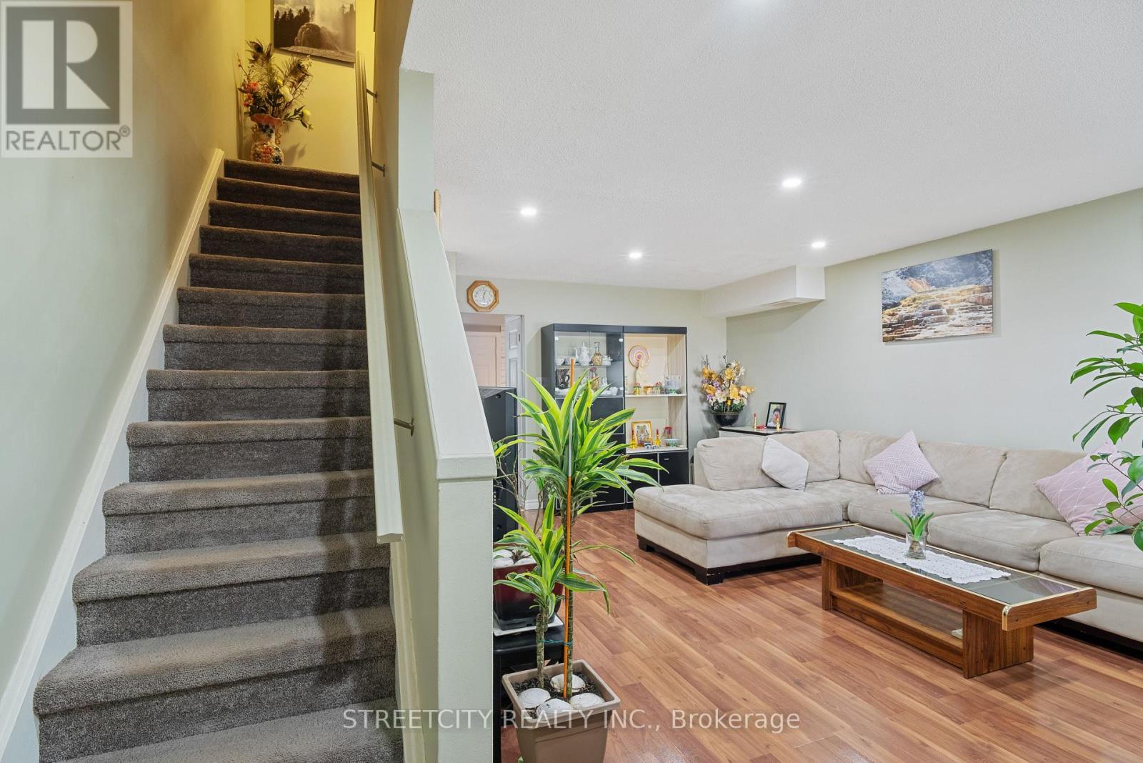 19 - 45 Gatewood Place, London East, Ontario  N5Y 5A4 - Photo 5 - X12449636