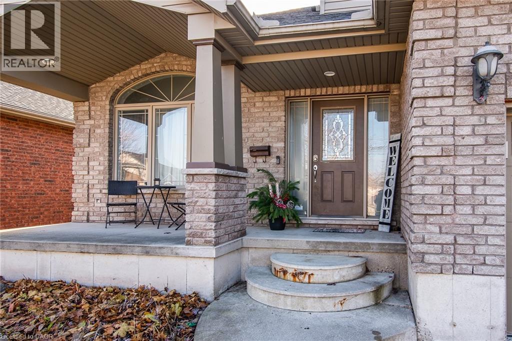 383 Parrott Place, Woodstock, Ontario  N4T 1V4 - Photo 3 - 40790009