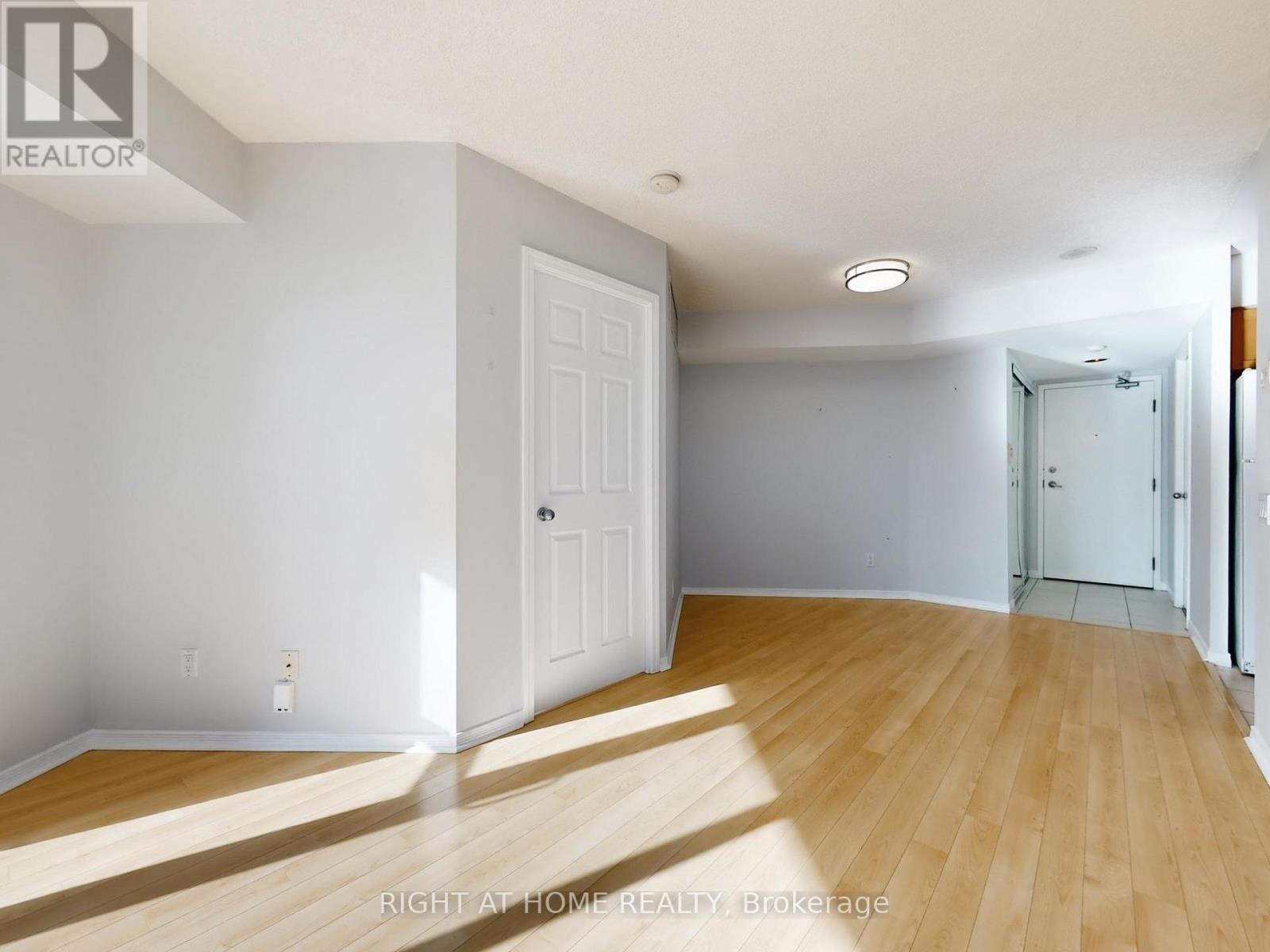 2203 - 30 Harrison Garden Boulevard, Toronto, Ontario  M2N 7A9 - Photo 23 - C12572934