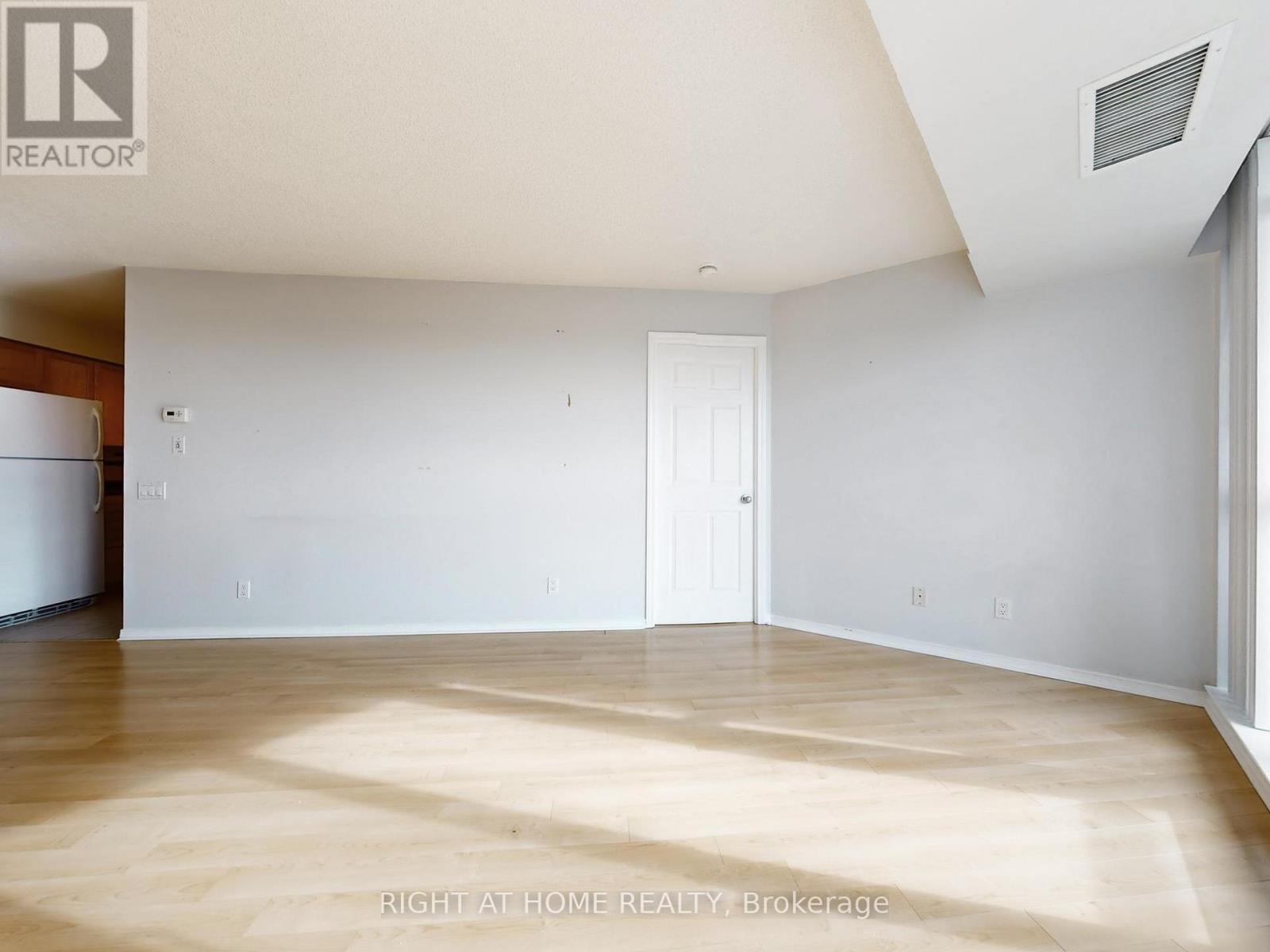 2203 - 30 Harrison Garden Boulevard, Toronto, Ontario  M2N 7A9 - Photo 21 - C12572934