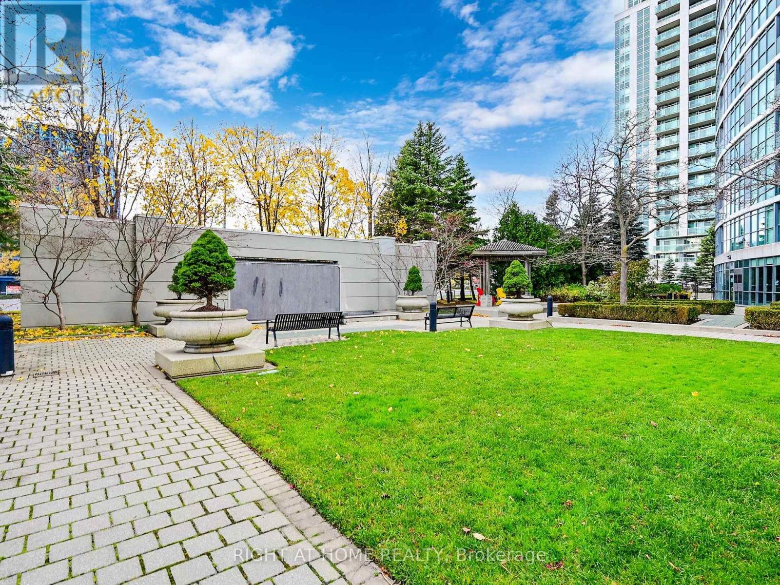 2203 - 30 Harrison Garden Boulevard, Toronto, Ontario  M2N 7A9 - Photo 37 - C12572934