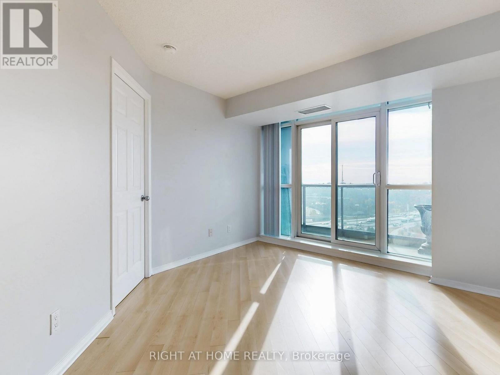 2203 - 30 Harrison Garden Boulevard, Toronto, Ontario  M2N 7A9 - Photo 20 - C12572934