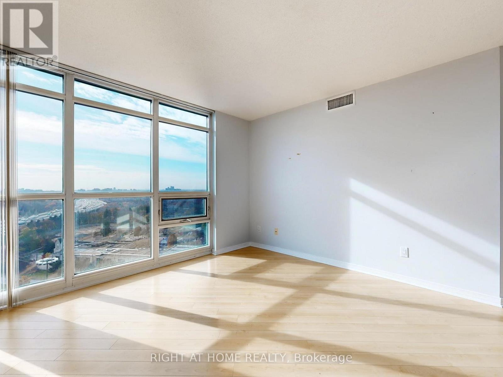 2203 - 30 Harrison Garden Boulevard, Toronto, Ontario  M2N 7A9 - Photo 4 - C12572934