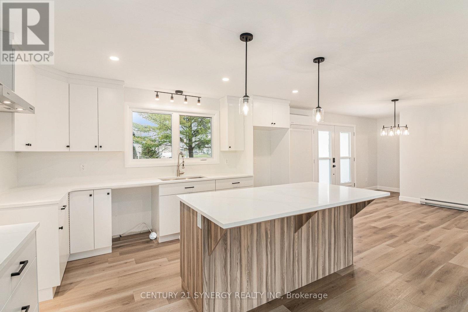 A - 24 Champagne Street W, North Stormont, Ontario  K0A 1R0 - Photo 10 - X12574028