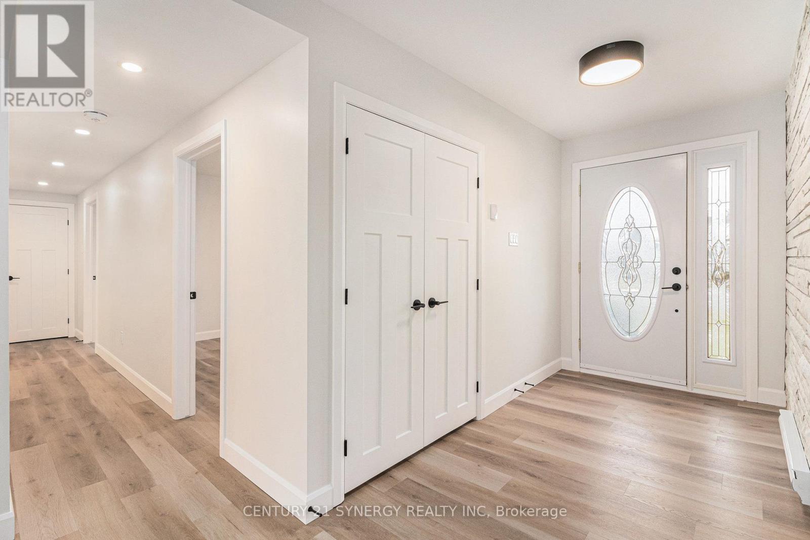 A - 24 Champagne Street W, North Stormont, Ontario  K0A 1R0 - Photo 4 - X12574028