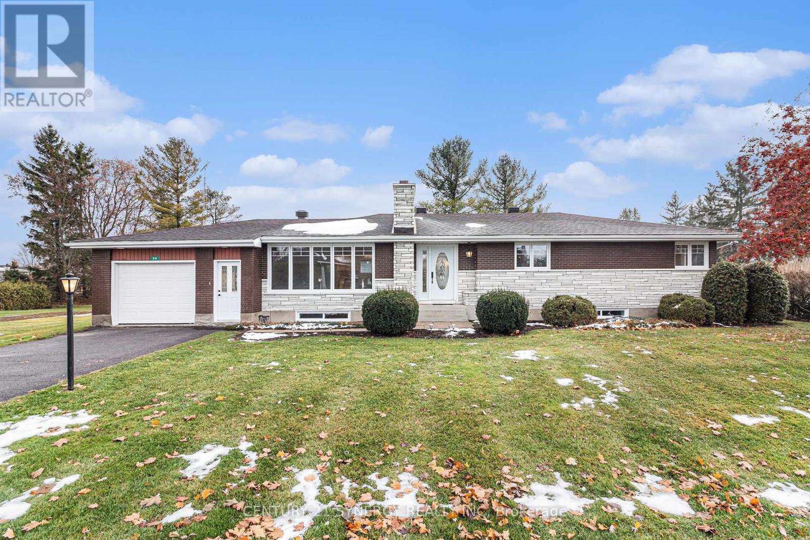 B - 24 Champagne Street W, North Stormont, Ontario  K0A 1R0 - Photo 1 - X12574030