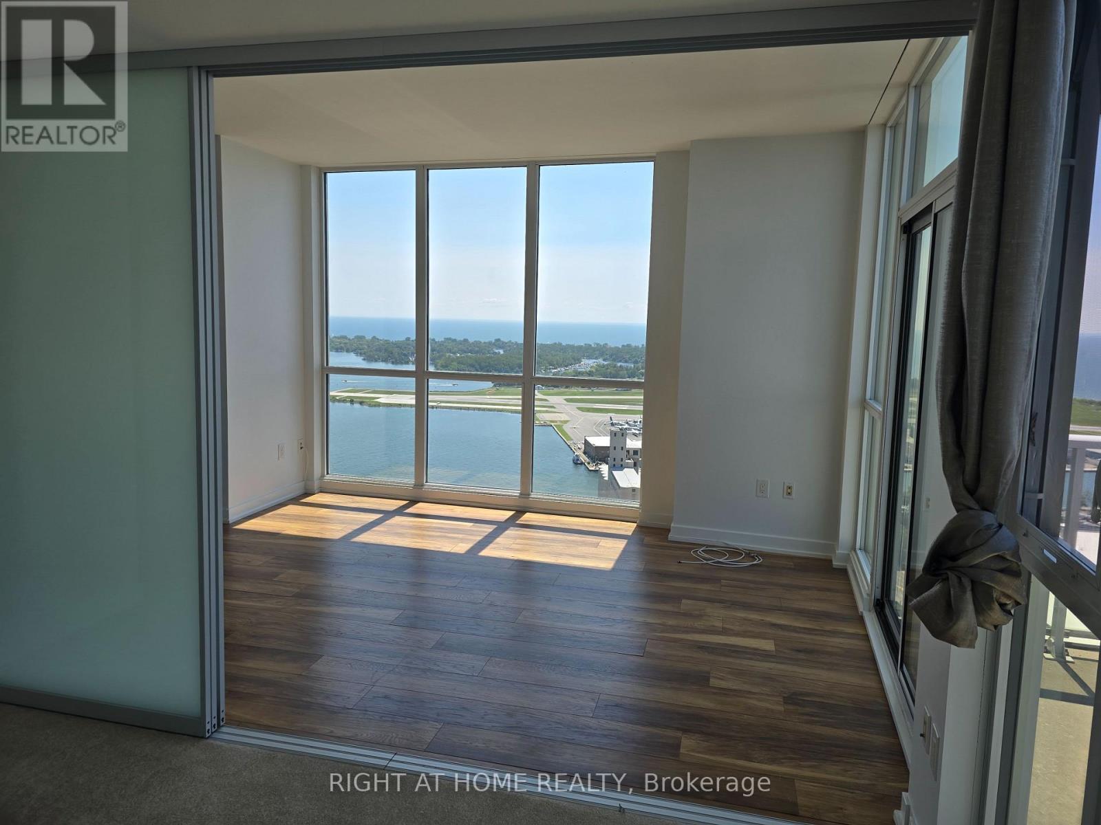 4708 - 75 Queens Wharf Road, Toronto, Ontario  M5V 0J8 - Photo 22 - C12573982