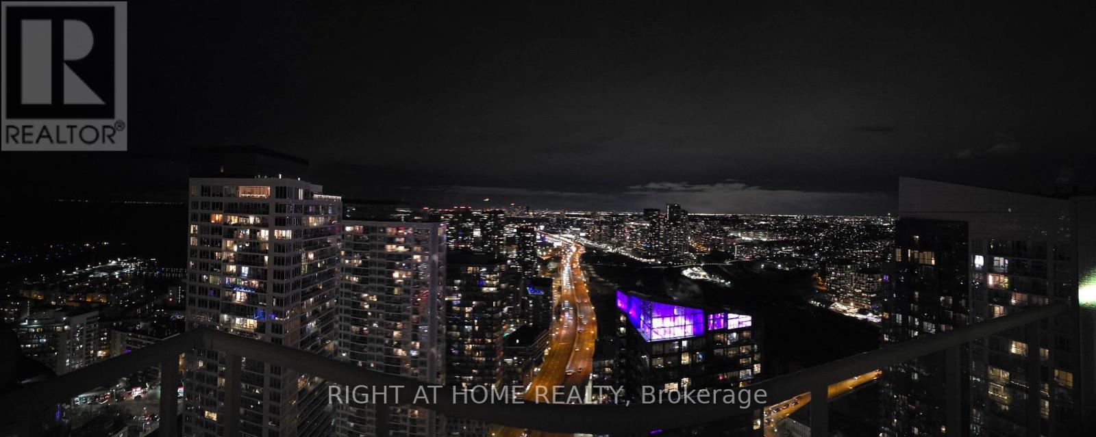 4708 - 75 Queens Wharf Road, Toronto, Ontario  M5V 0J8 - Photo 6 - C12573982