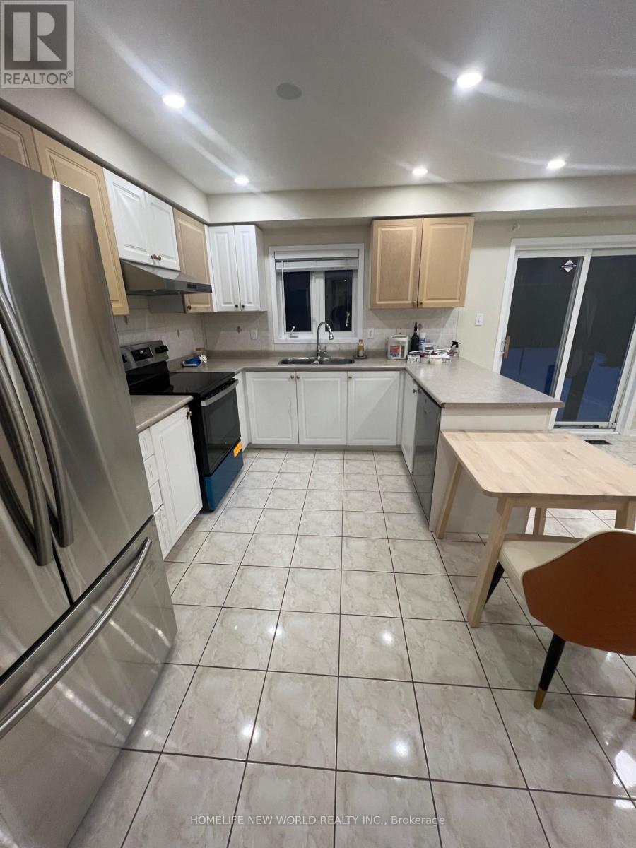 131 Ferncliffe Crescent, Markham, Ontario  L3S 4N7 - Photo 13 - N12573984