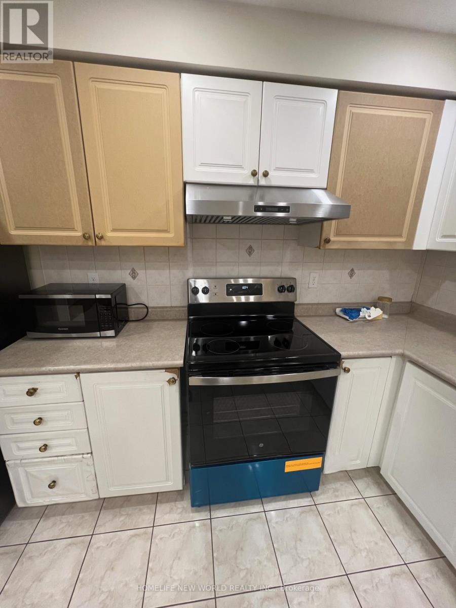 131 Ferncliffe Crescent, Markham, Ontario  L3S 4N7 - Photo 14 - N12573984