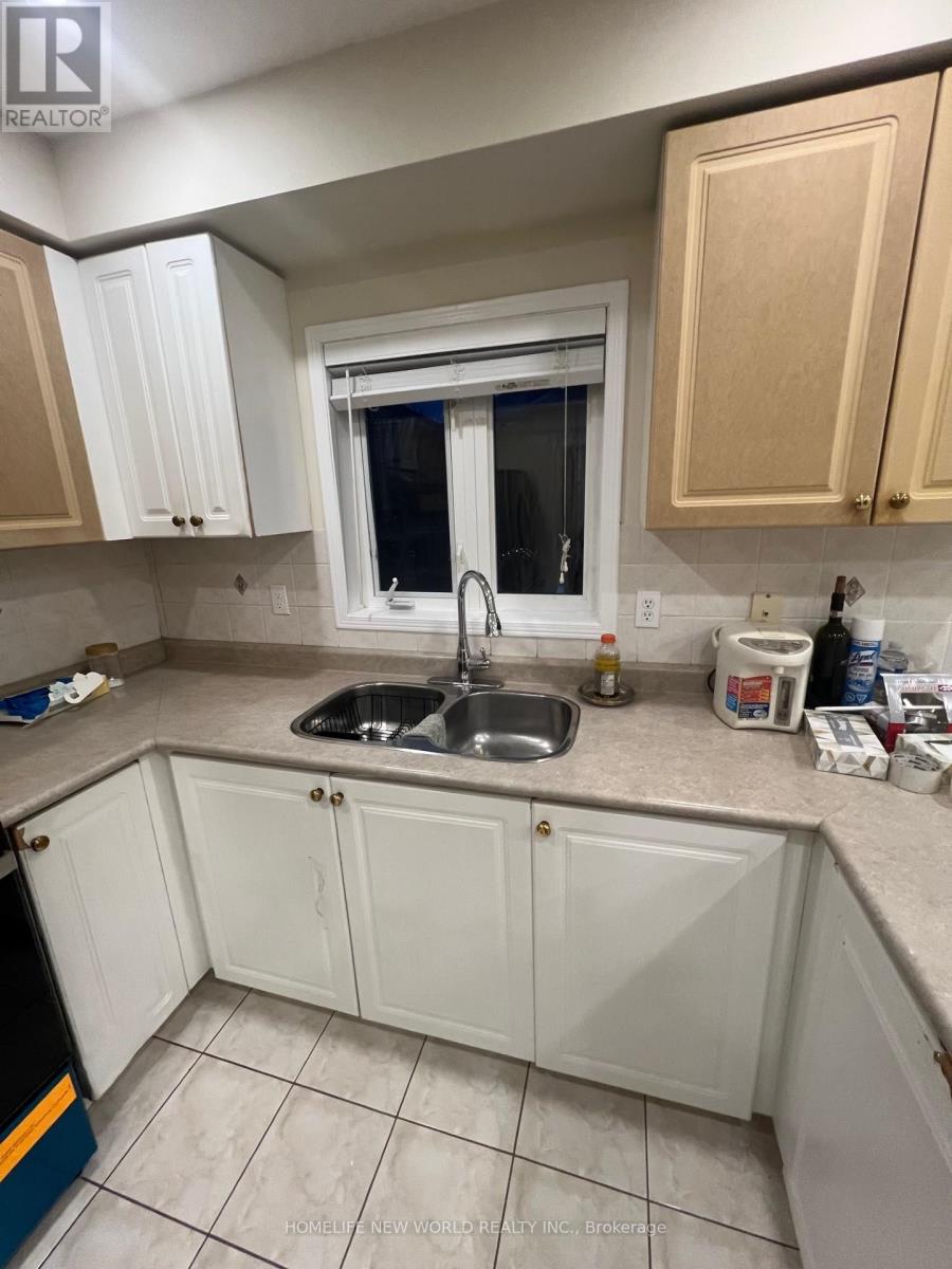 131 Ferncliffe Crescent, Markham, Ontario  L3S 4N7 - Photo 15 - N12573984