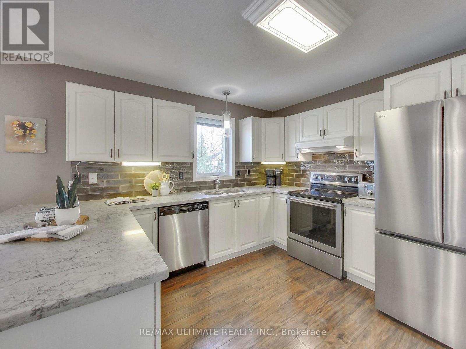 71 61st Street S, Wasaga Beach, Ontario  L9Z 2Z3 - Photo 11 - S12573998