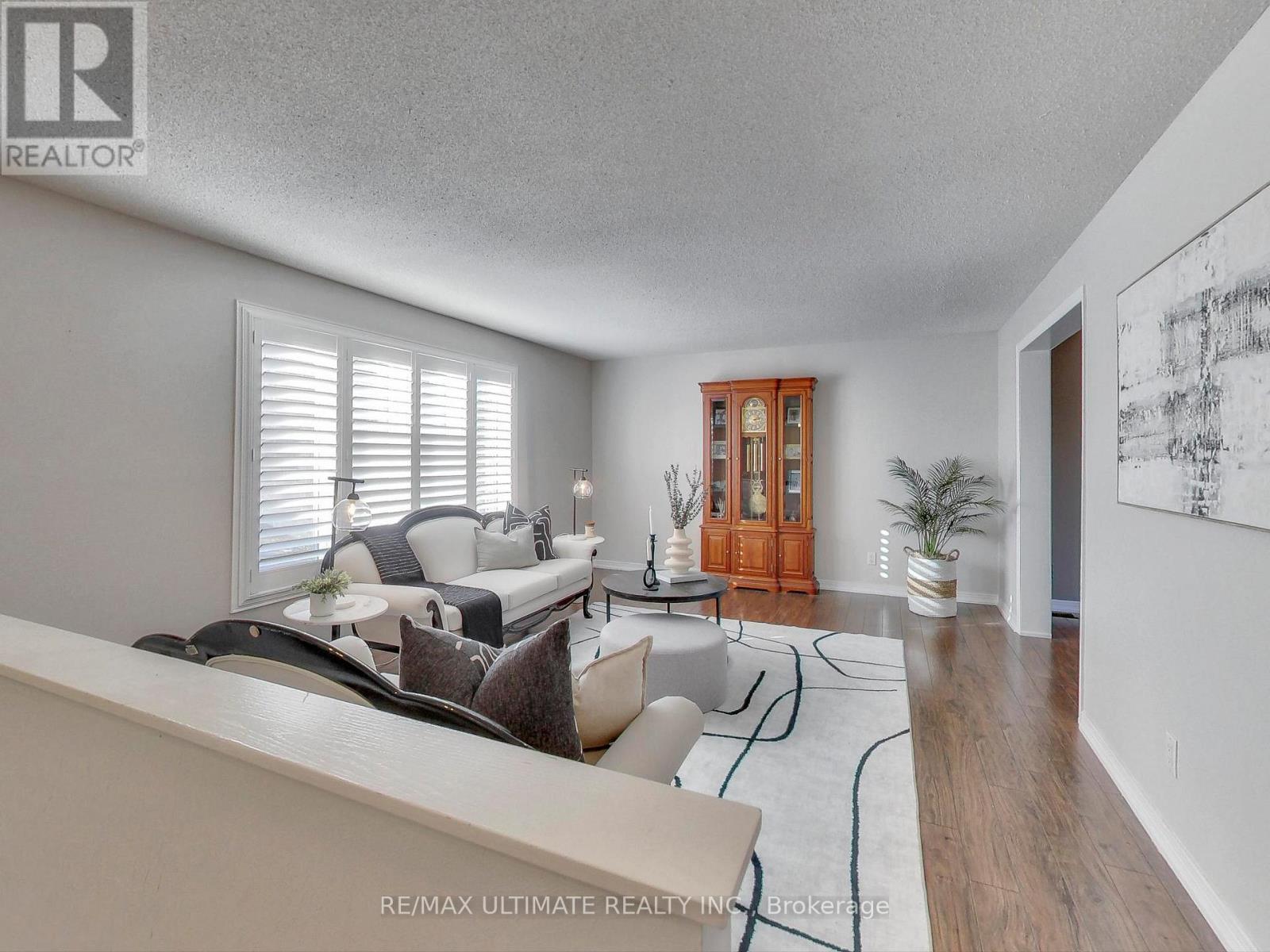 71 61st Street S, Wasaga Beach, Ontario  L9Z 2Z3 - Photo 3 - S12573998