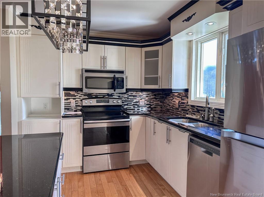 44 Lionel H Lajoie Avenue, Edmundston, New Brunswick  E3V 3G6 - Photo 9 - NB129301