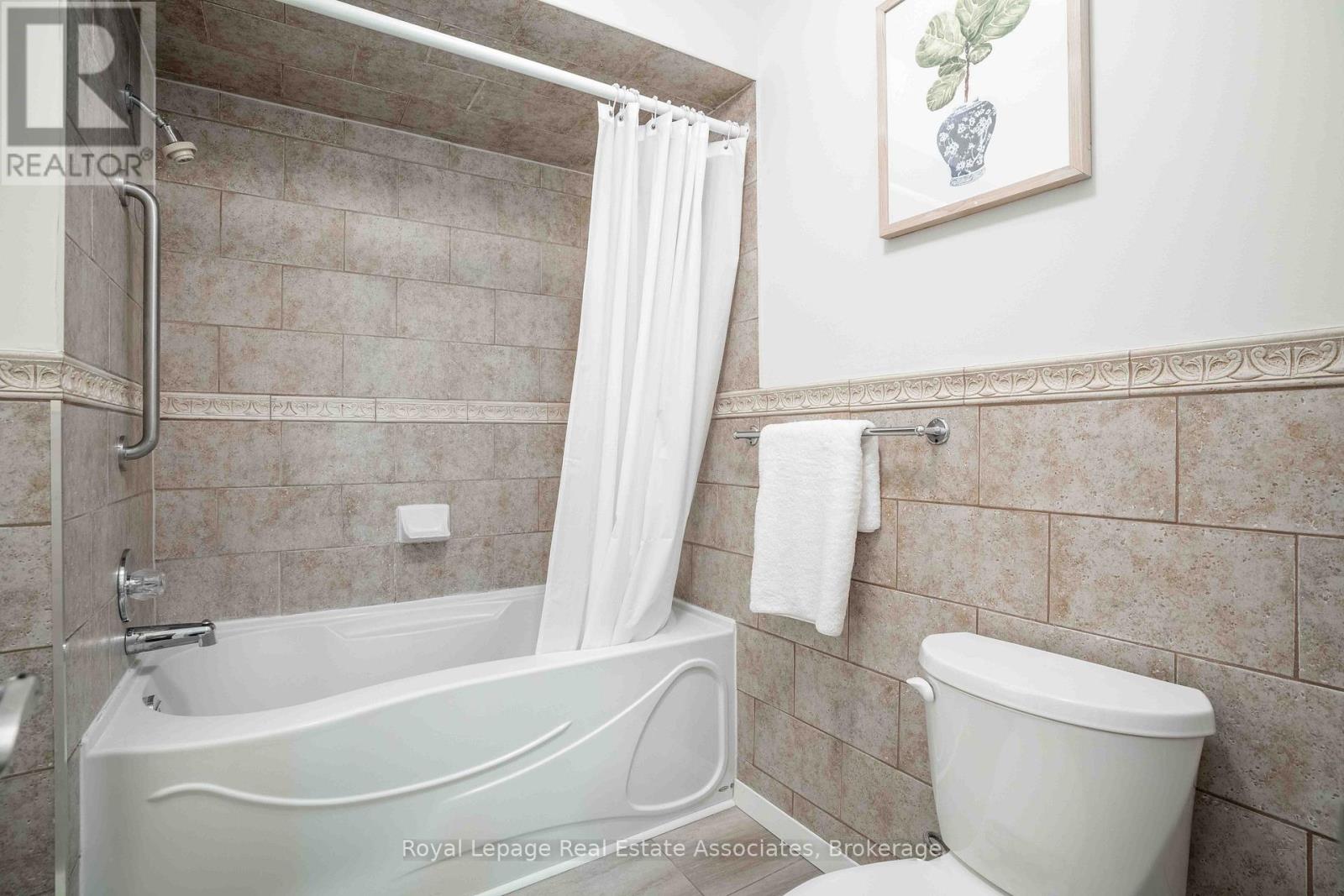 2559 Kingsberry Crescent, Mississauga, Ontario  L5B 2K7 - Photo 27 - W12574032