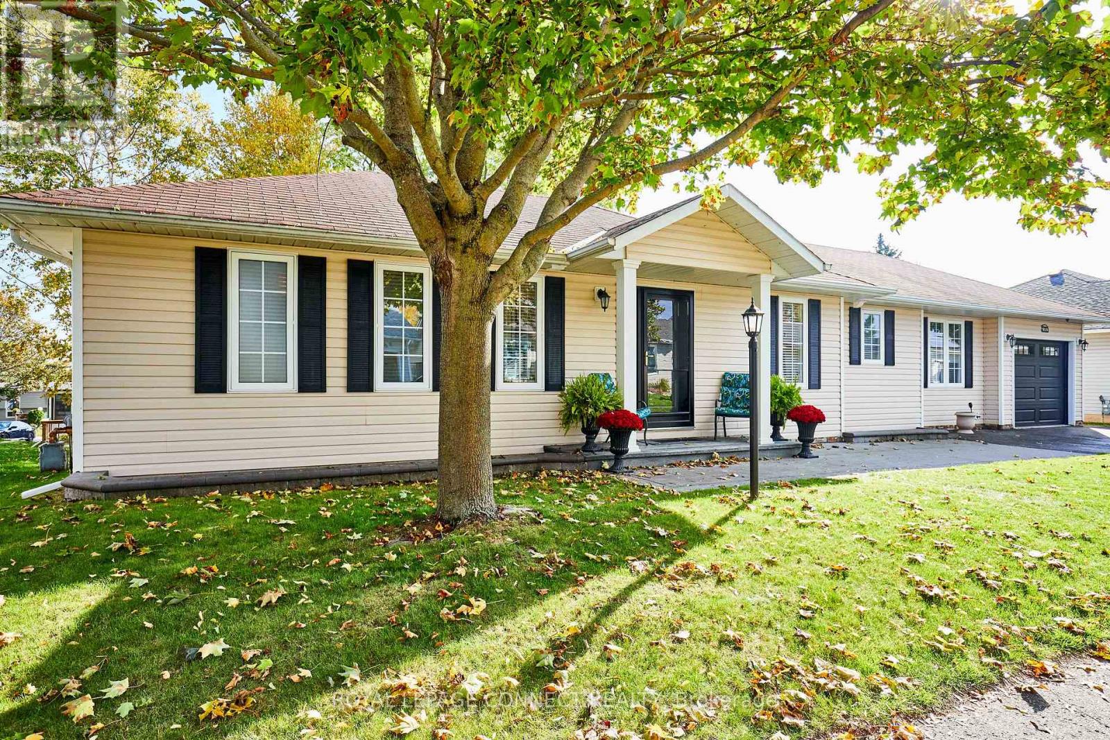 91a Wilmot Trail E, Clarington, Ontario  L1B 1B8 - Photo 2 - E12463011