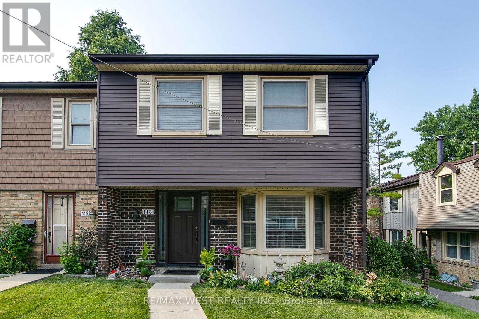 113 PALMDALE DRIVE, Toronto, Ontario