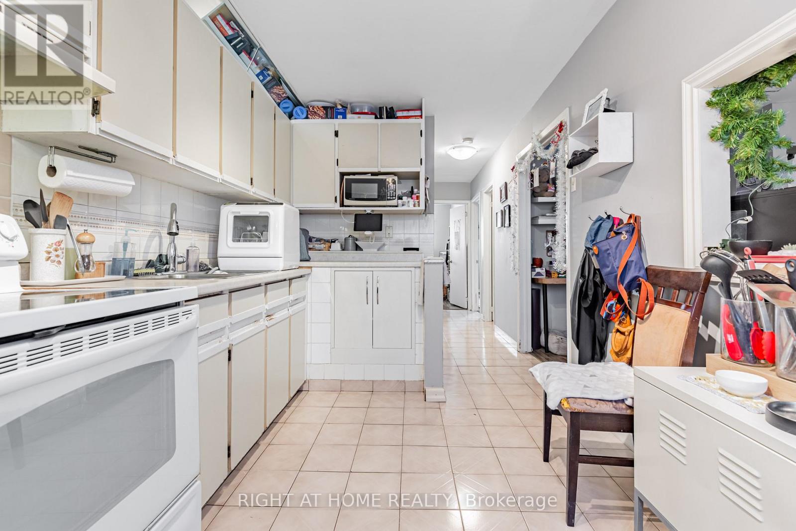 333 Bain Avenue, Toronto, Ontario  M4J 1B9 - Photo 22 - E12574050