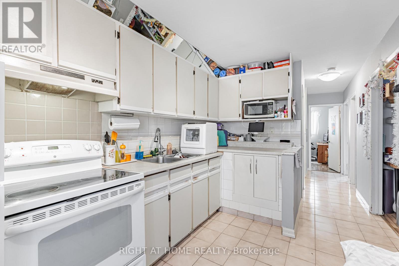 333 Bain Avenue, Toronto, Ontario  M4J 1B9 - Photo 23 - E12574050