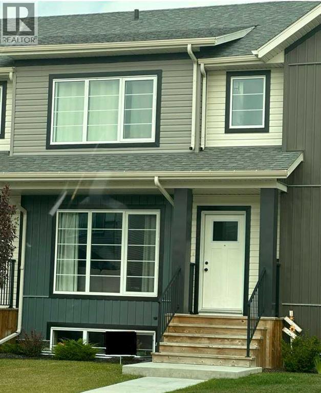 90 Memorial Parkway, Rural Red Deer County, Alberta  T4E 3C4 - Photo 1 - A2181275