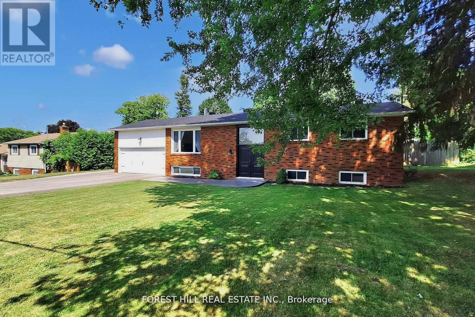 21 LALLIEN DRIVE, Bradford West Gwillimbury, Ontario