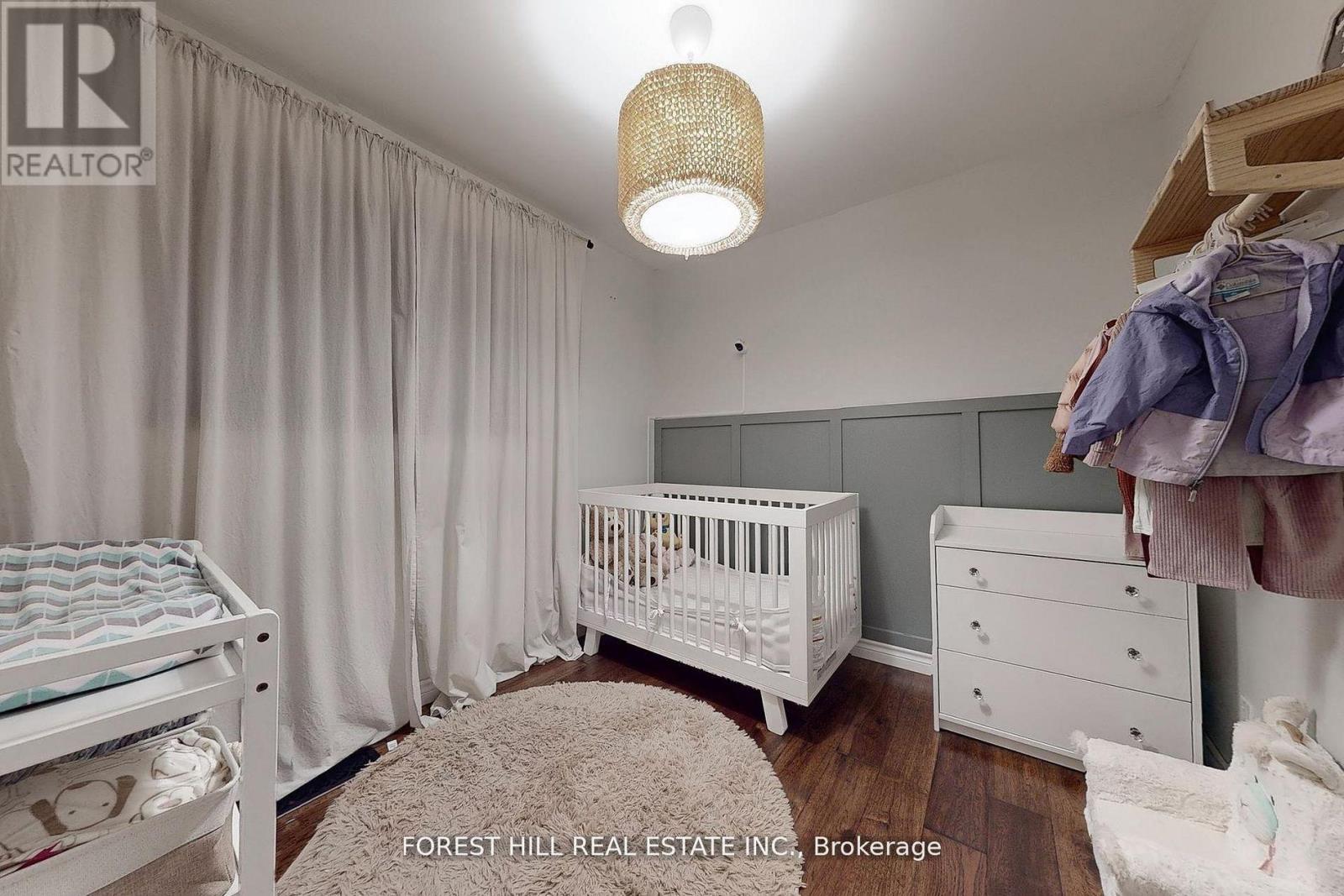 21 Lallien Drive, Bradford West Gwillimbury, Ontario  L0G 1B0 - Photo 16 - N12574036