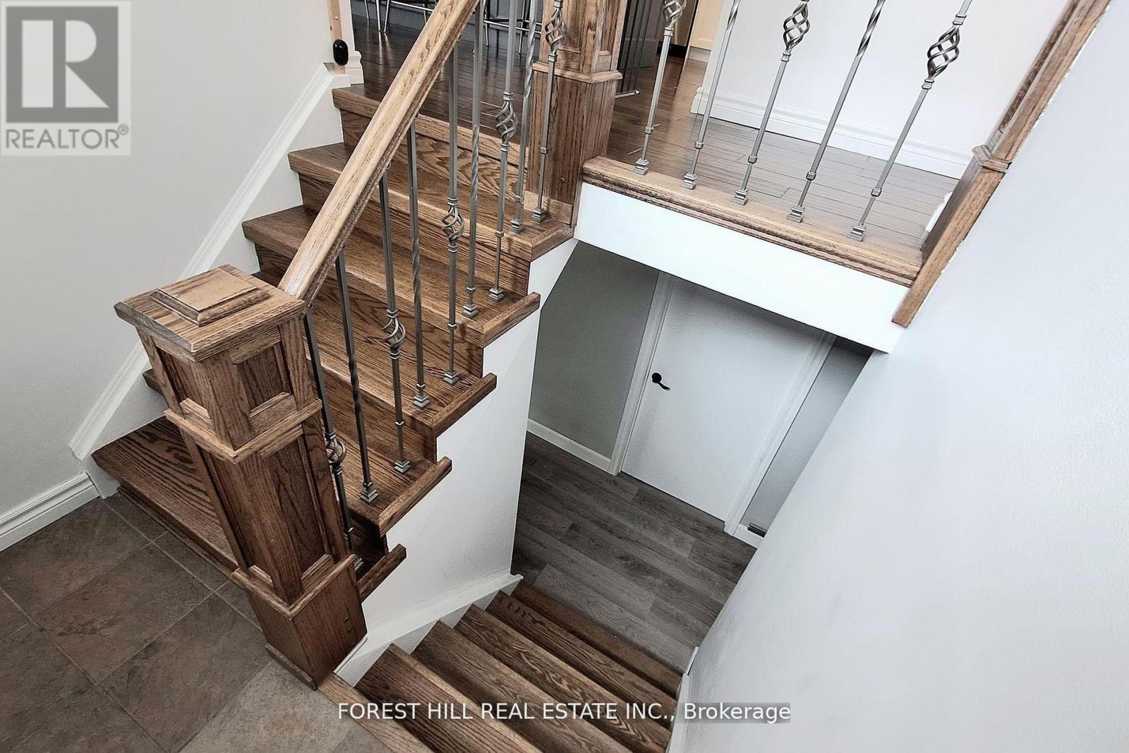 21 Lallien Drive, Bradford West Gwillimbury, Ontario  L0G 1B0 - Photo 20 - N12574036