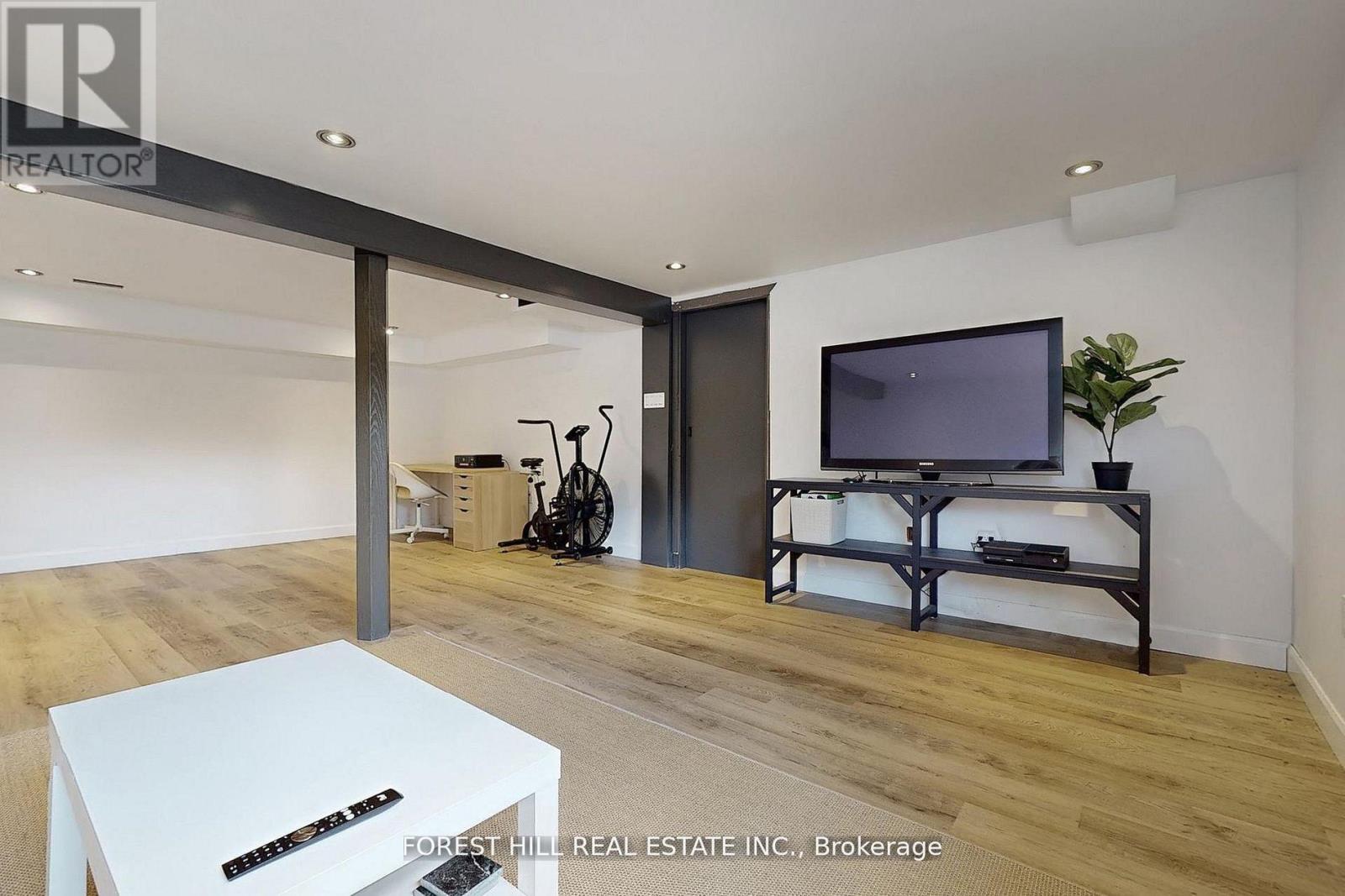 21 Lallien Drive, Bradford West Gwillimbury, Ontario  L0G 1B0 - Photo 25 - N12574036