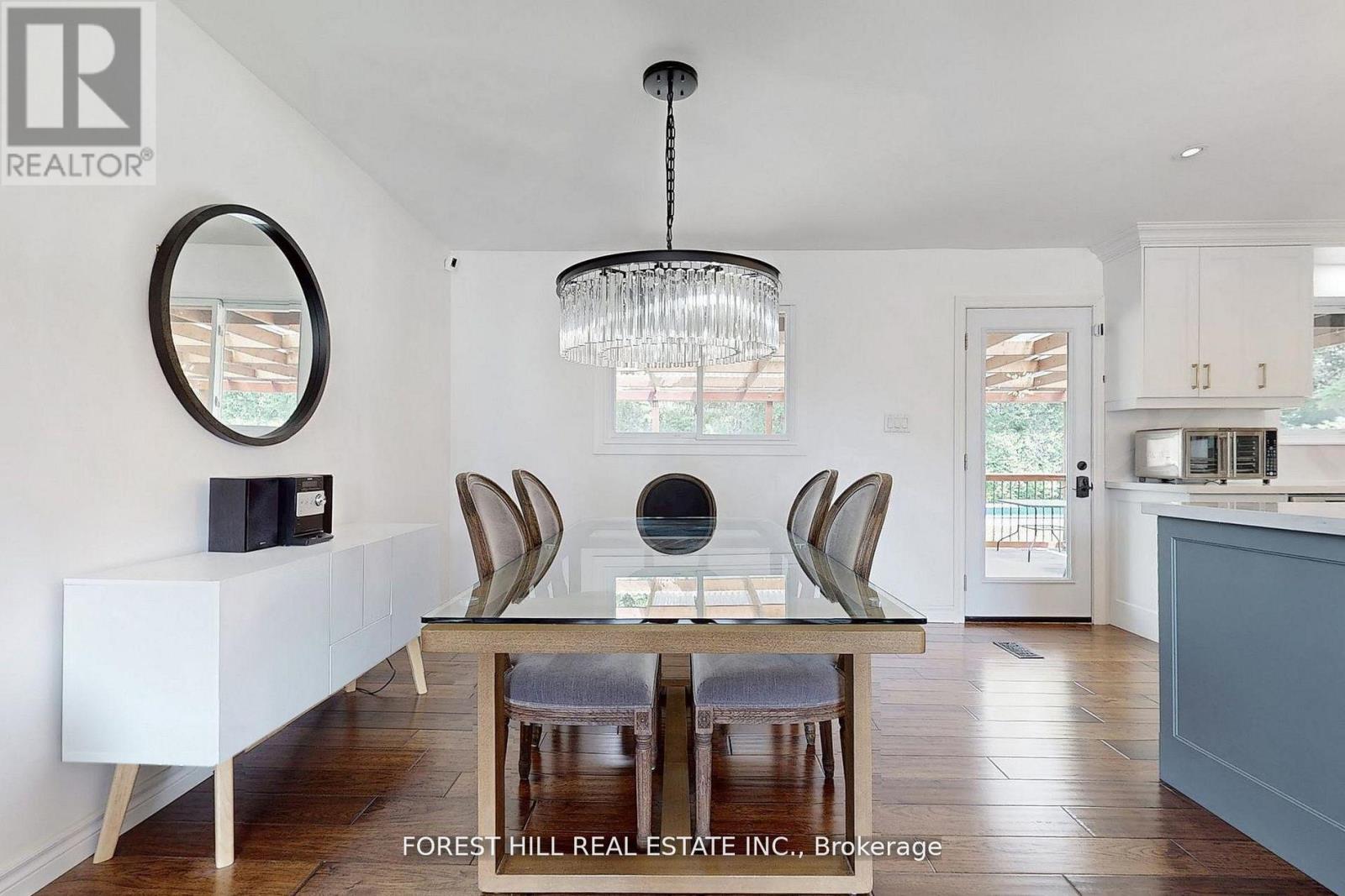 21 Lallien Drive, Bradford West Gwillimbury, Ontario  L0G 1B0 - Photo 6 - N12574036