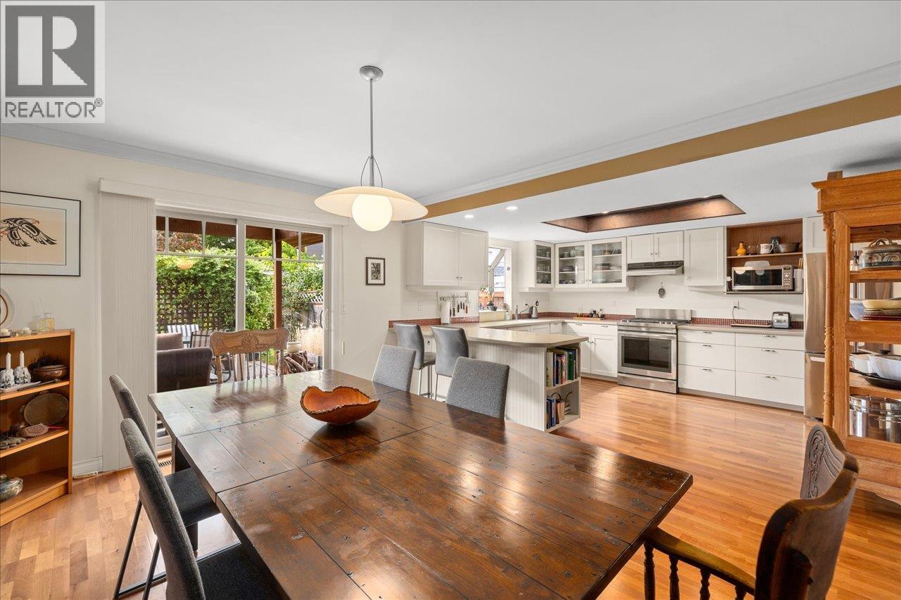 9260 MCBURNEY DRIVE, Richmond, British Columbia