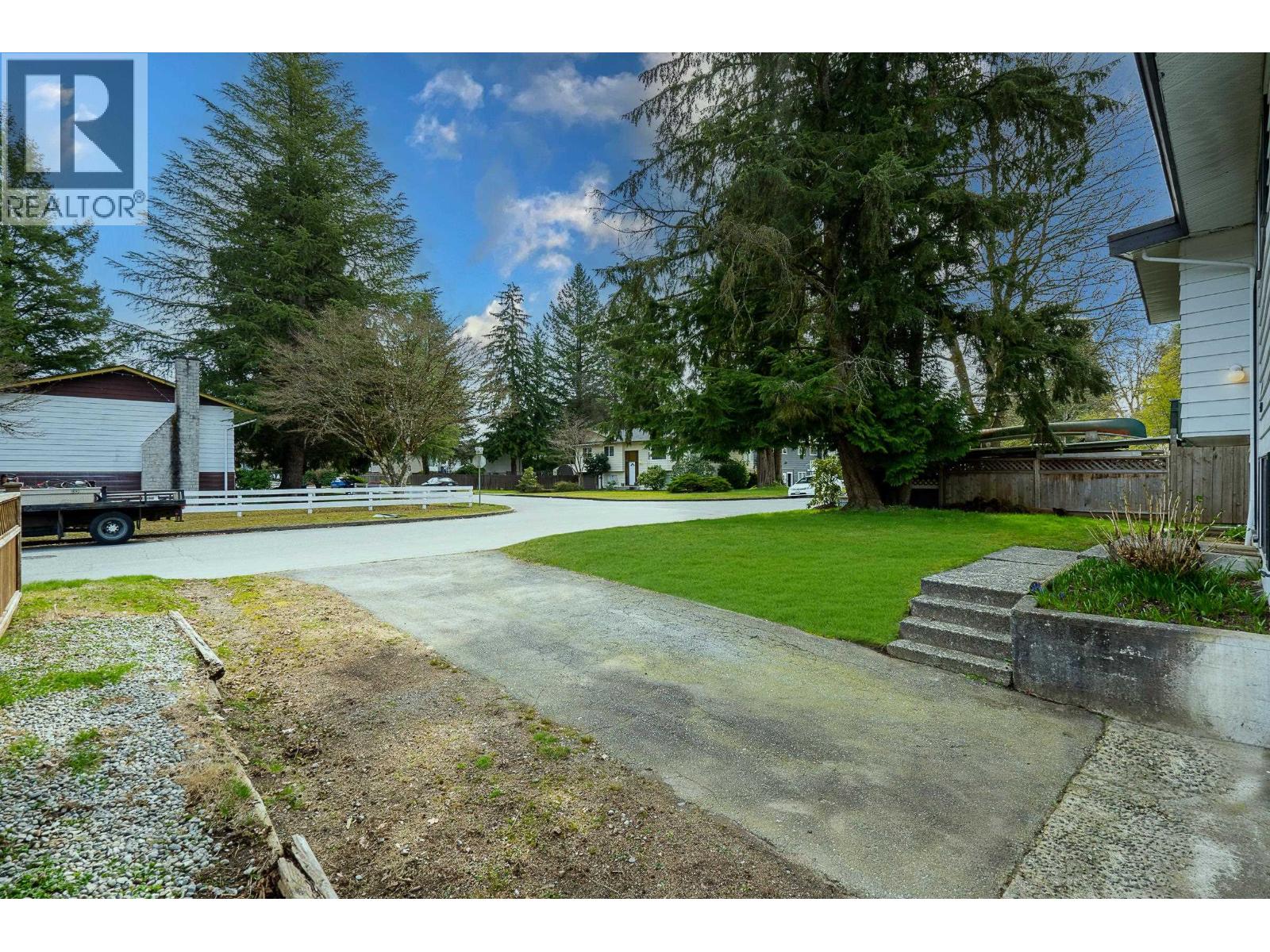 11671 211 Street, Maple Ridge, British Columbia V2X 7T5 - Photo 5 - R3068234