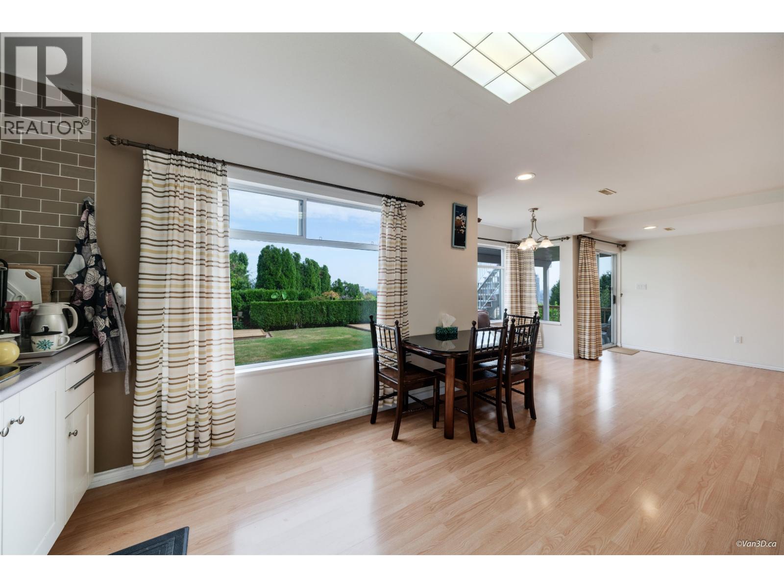 1279 Erskine Street, Coquitlam, British Columbia V3B 6Y1 - Photo 34 - R3069638