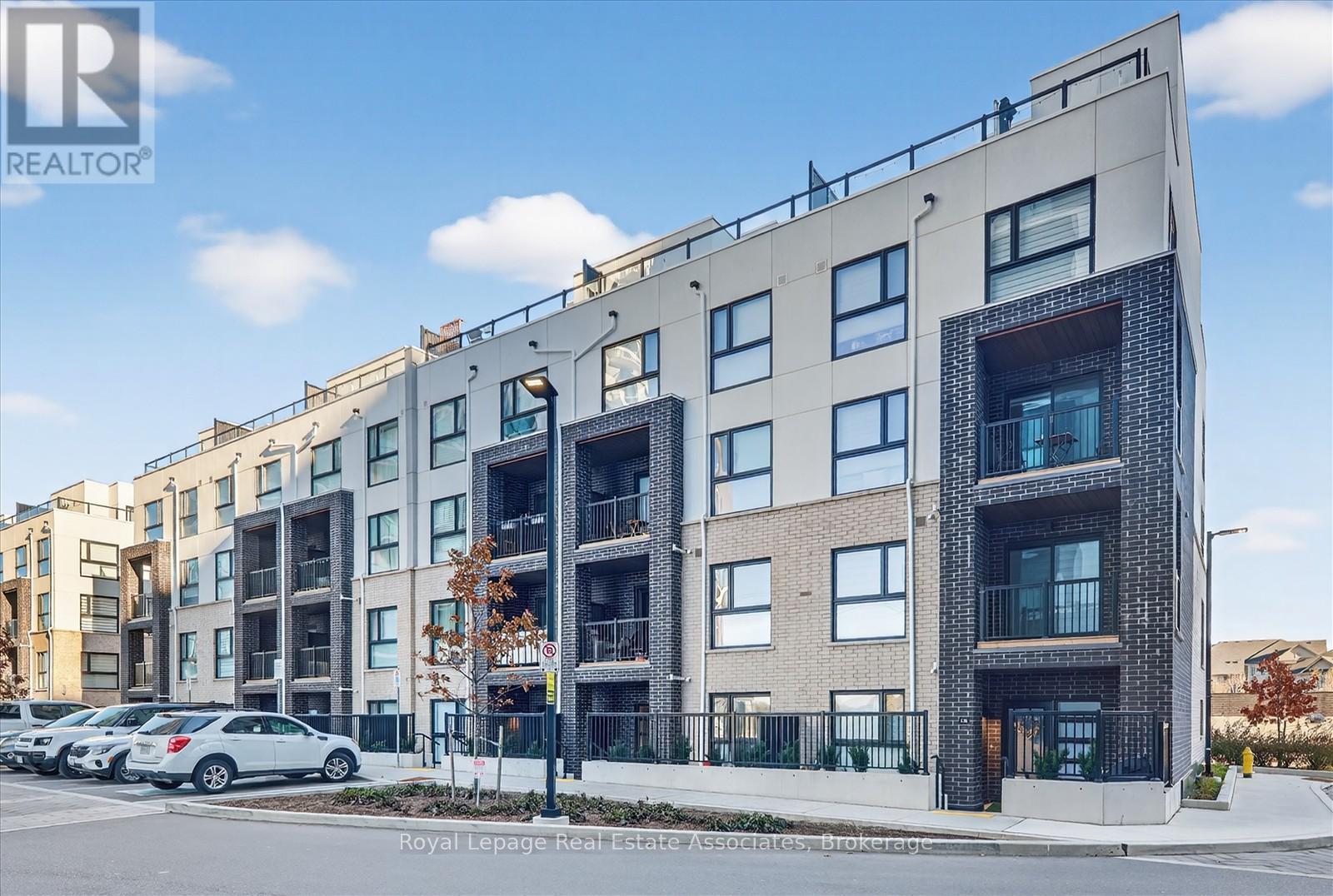 124 - 349 Wheat Boom Drive, Oakville, Ontario  L6H 7X5 - Photo 3 - W12574042