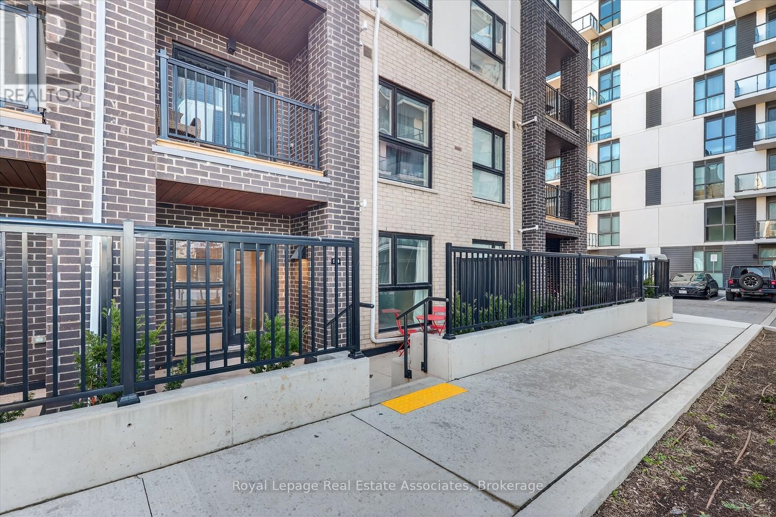 124 - 349 Wheat Boom Drive, Oakville, Ontario  L6H 7X5 - Photo 5 - W12574042