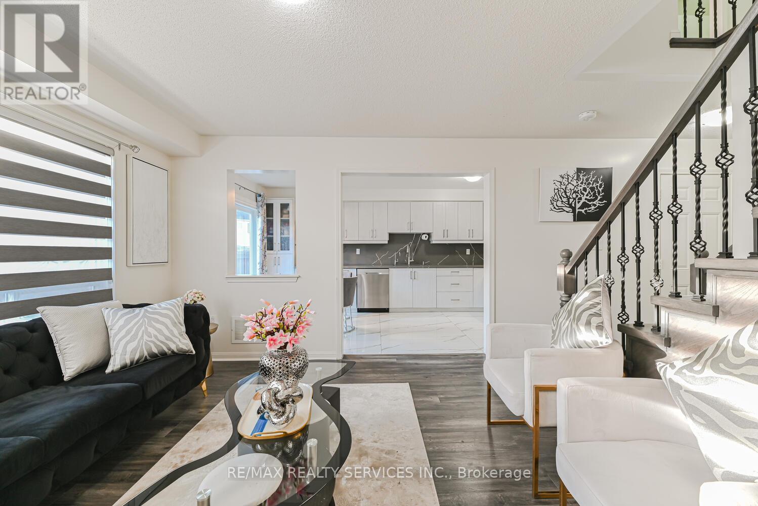 36 Tawnie Crescent, Brampton, Ontario  L6X 0L7 - Photo 14 - W12574052