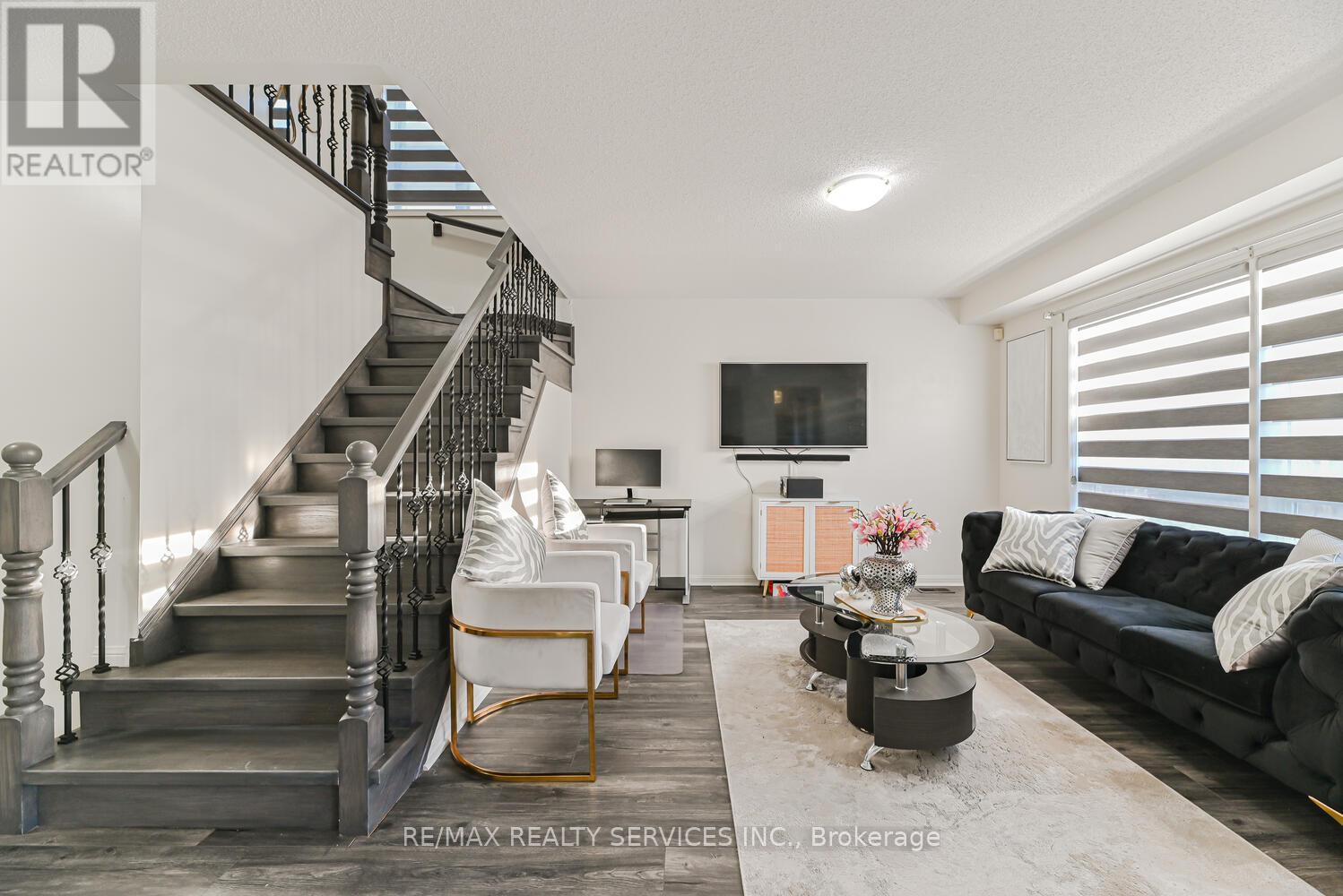 36 Tawnie Crescent, Brampton, Ontario  L6X 0L7 - Photo 19 - W12574052