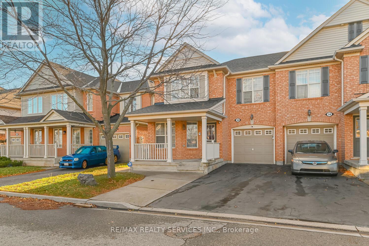 36 Tawnie Crescent, Brampton, Ontario  L6X 0L7 - Photo 2 - W12574052