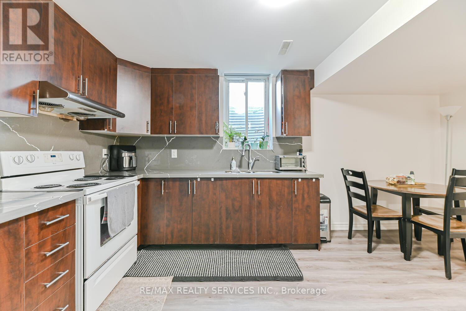 36 Tawnie Crescent, Brampton, Ontario  L6X 0L7 - Photo 39 - W12574052