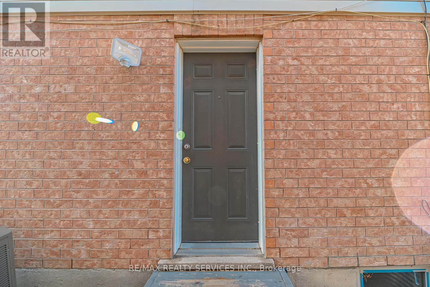 36 Tawnie Crescent, Brampton, Ontario  L6X 0L7 - Photo 46 - W12574052