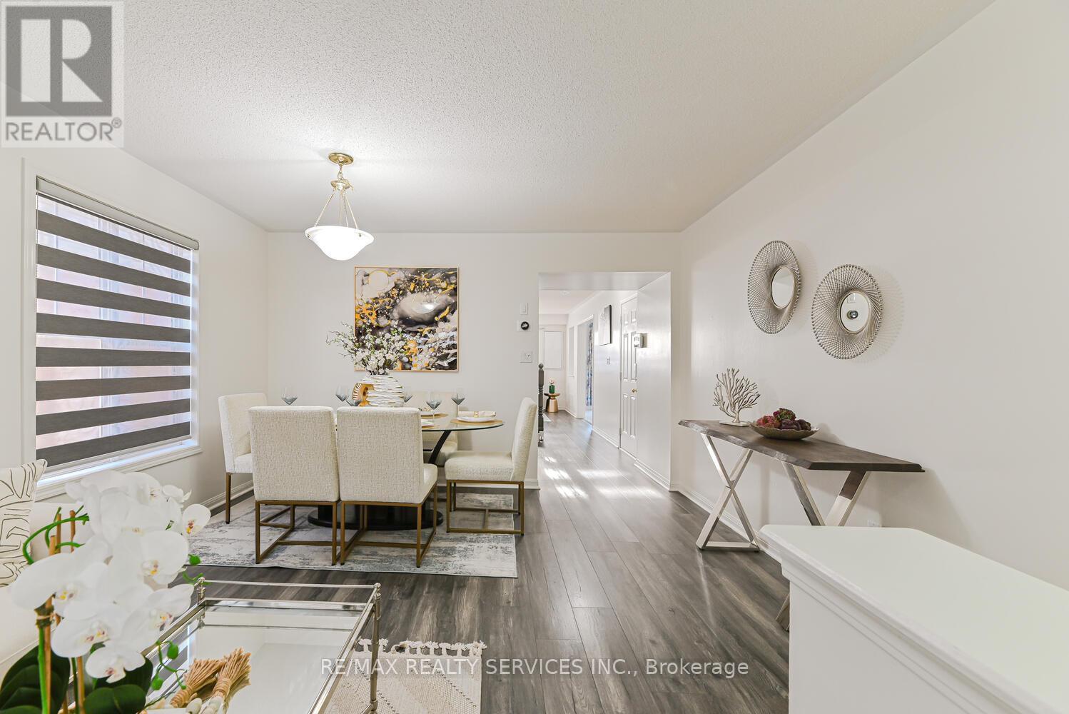 36 Tawnie Crescent, Brampton, Ontario  L6X 0L7 - Photo 8 - W12574052