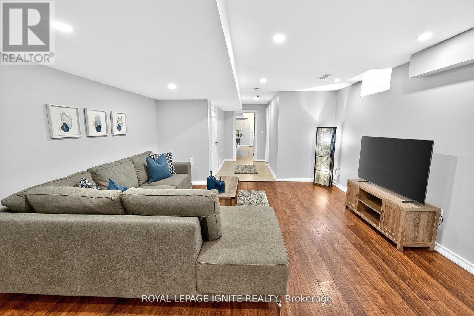 95 Chelsea Crescent, Bradford West Gwillimbury, Ontario  L3Z 0J7 - Photo 37 - N12414841