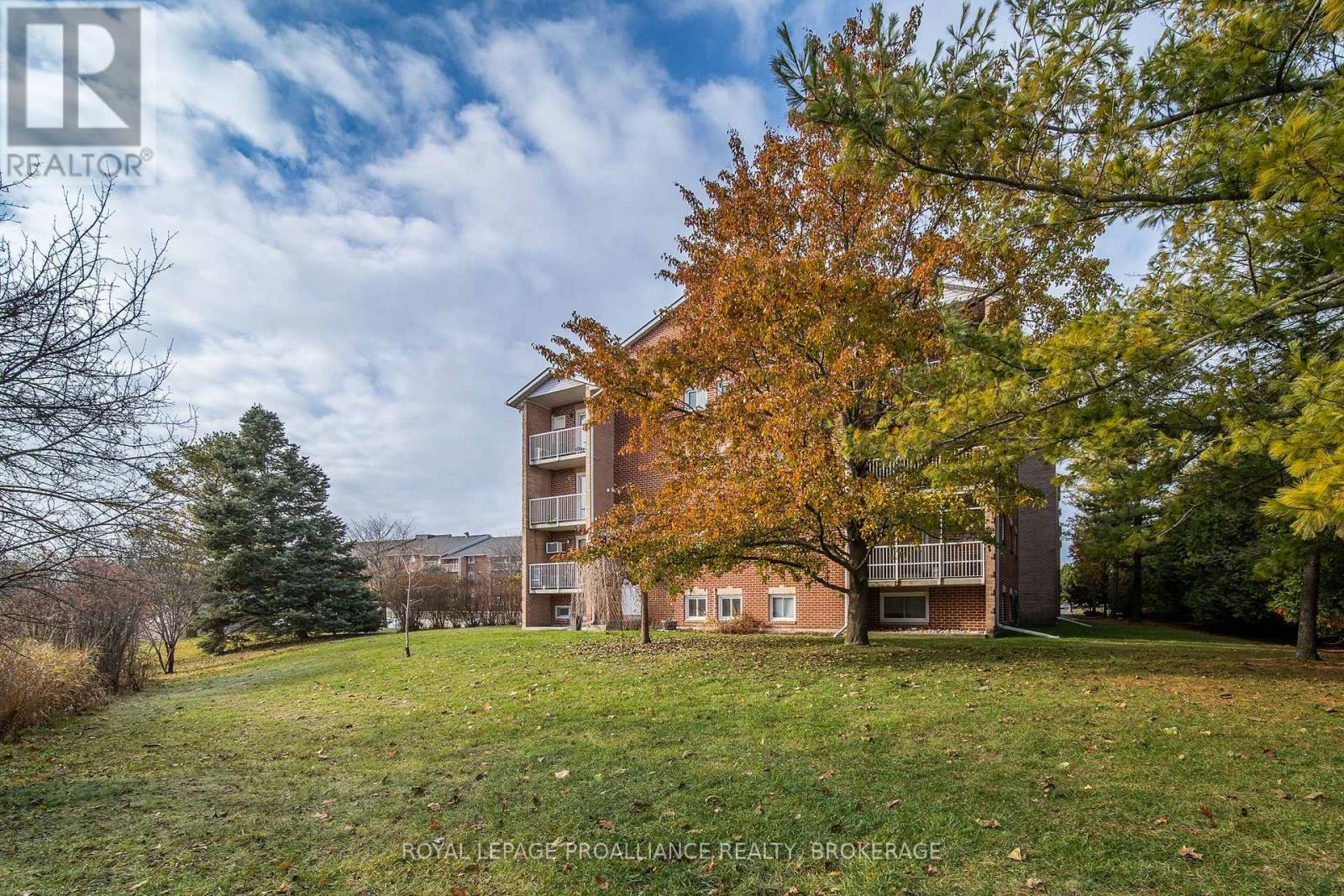 301 - 580 Armstrong Road, Kingston, Ontario  K7M 8M3 - Photo 38 - X12574084